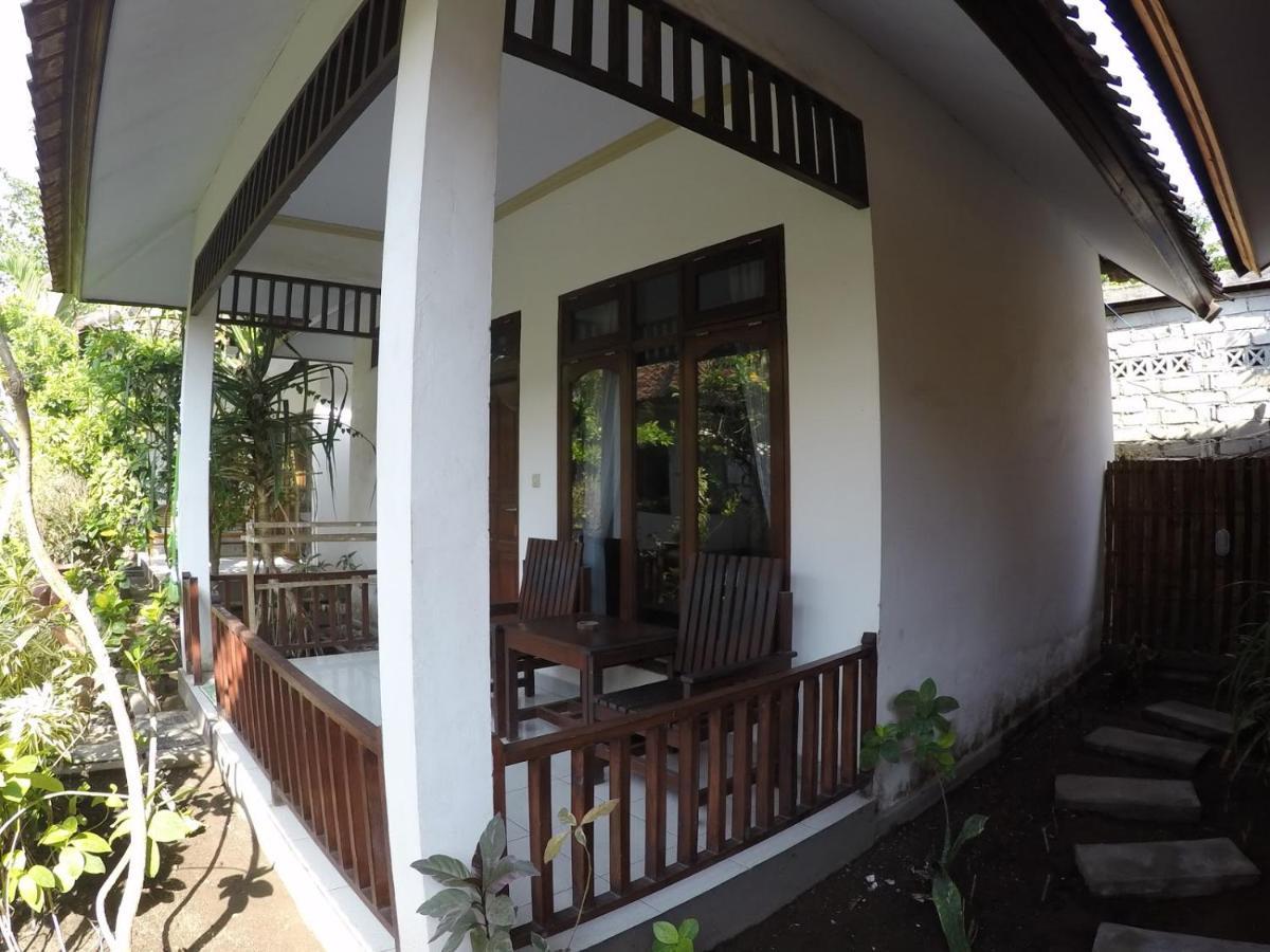 Gili Smile Bungalow Quần đảo Gili Ngoại thất bức ảnh