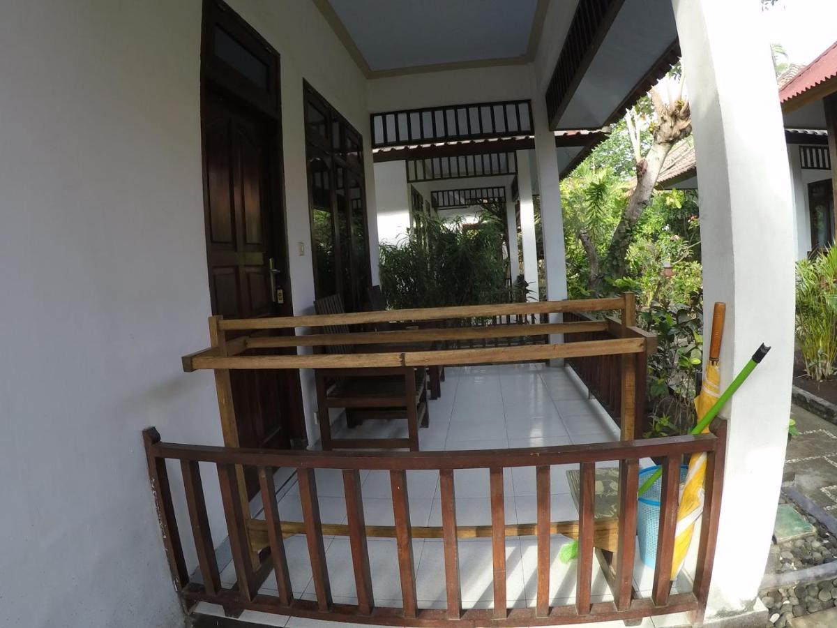Gili Smile Bungalow Quần đảo Gili Ngoại thất bức ảnh