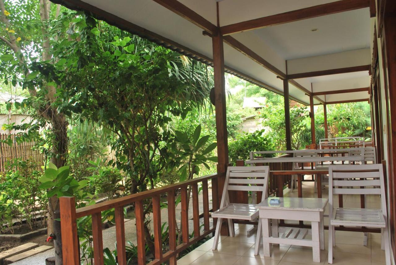 Gili Smile Bungalow Quần đảo Gili Ngoại thất bức ảnh