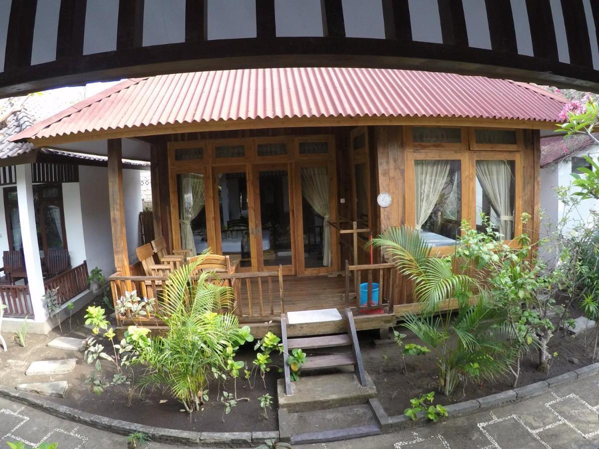 Gili Smile Bungalow Quần đảo Gili Ngoại thất bức ảnh