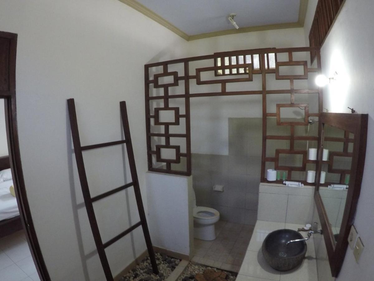 Gili Smile Bungalow Quần đảo Gili Ngoại thất bức ảnh